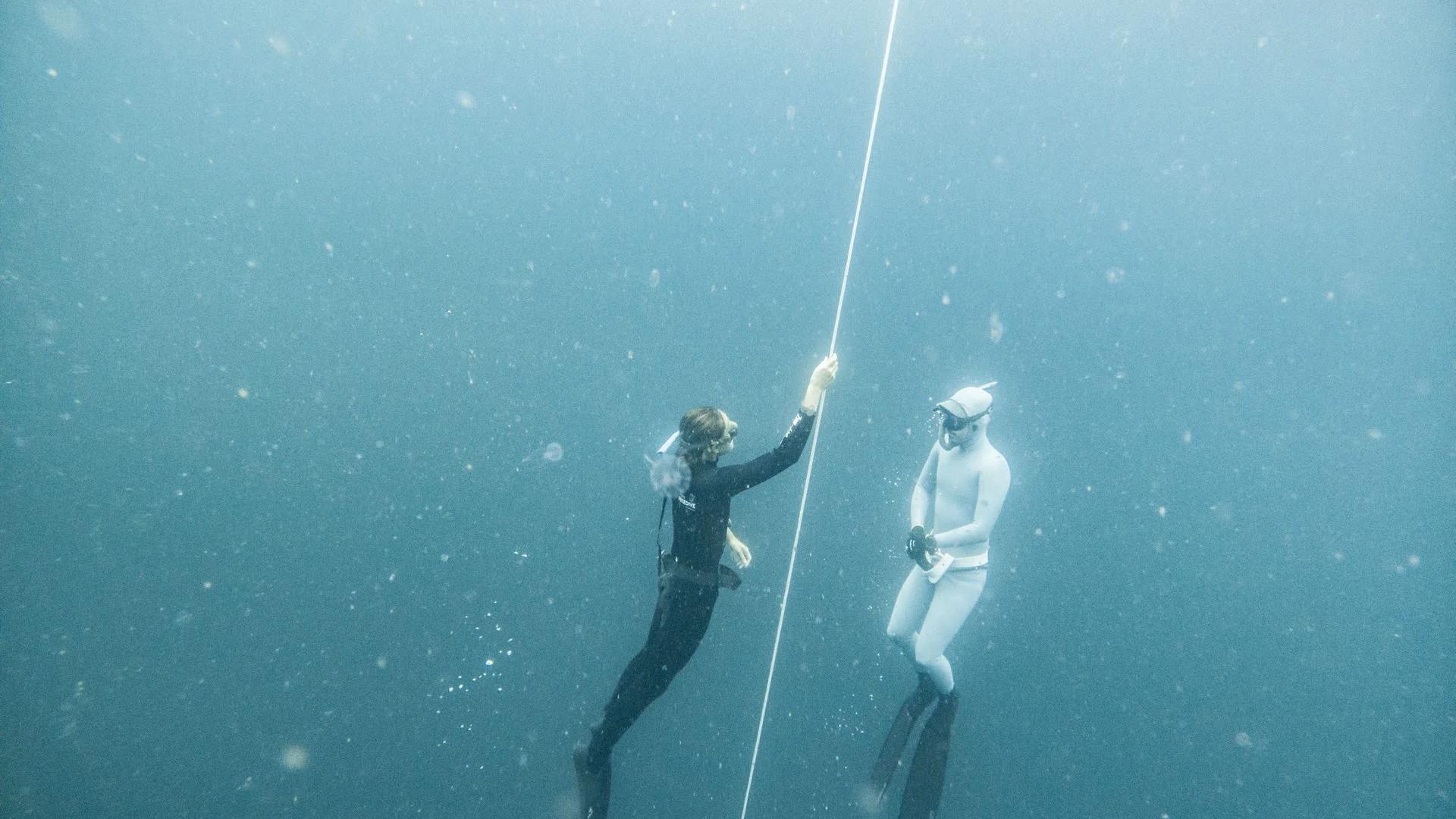Safety freediving guides